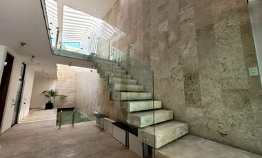 CASA CON ALBERCA EN MORELOS