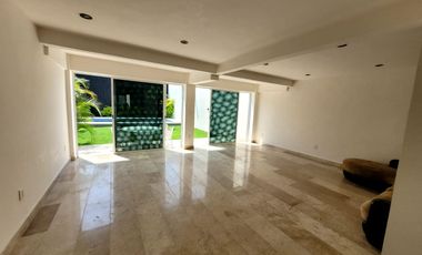 CASA CON ALBERCA EN MORELOS