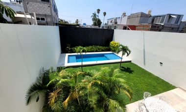 CASA CON ALBERCA EN MORELOS
