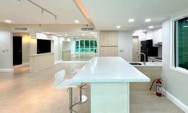 Garden Unit 2 Bedroom with Brand New Appliances For Sale Hidalgo Place Makati