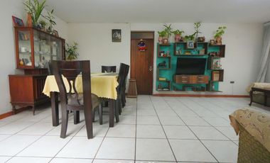 🏡 CASA EN ESQUINA CON LOCAL COMERCIAL + 3 PISOS INDEPENDIENTES 🏡