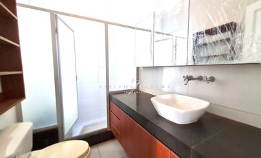 ALQUILER casa en San Isidro , 4 dorm, con terraza y jardin