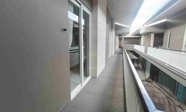 Kos Exclusive Furnish Mewah Tengah Kota Ada Kolam Renang Luas Turun Harga