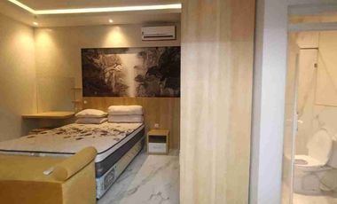 Kos Exclusive Furnish Mewah Tengah Kota Ada Kolam Renang Luas Turun Harga