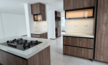Casa nueva en venta Conjunto La Quinta Latacunga - Entrega Inmediata