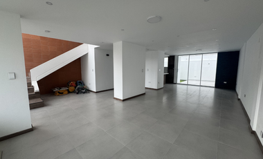 Casa nueva en venta Conjunto La Quinta Latacunga - Entrega Inmediata