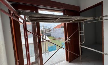 Dikontrakkan Rumah Baru 2 Lantai Di Renon Denpasar Selatan