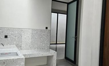 Disewakan Rumah Cluster Dempsey Hills, Citraland Surabaya Siap Huni