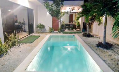 Casa 2 Niveles en Privada, Cholul al Norte de Merida, Yuc.