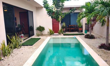 Casa 2 Niveles en Privada, Cholul al Norte de Merida, Yuc.