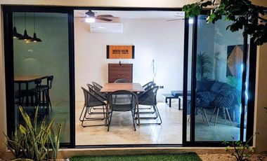 Casa 2 Niveles en Privada, Cholul al Norte de Merida, Yuc.