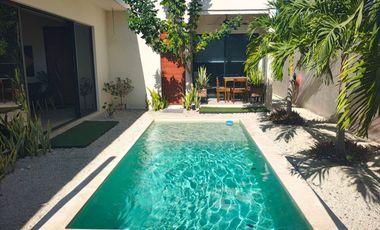 Casa 2 Niveles en Privada, Cholul al Norte de Merida, Yuc.