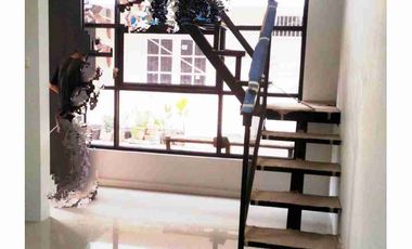 Disewakan rumah mungil tingkat minimalis lingkungan islami di kelapa gading jakut
