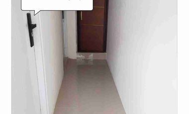 Disewakan rumah mungil tingkat minimalis lingkungan islami di kelapa gading jakut