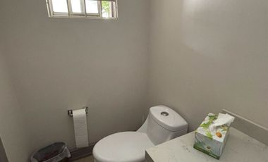 EXCELENTE RESIDENCIA EN VENTA, RECIEN REMODELADA CON ACABADOS MODERNOS CON RECAMARA EN PLANTA BAJA EN ESQUINA