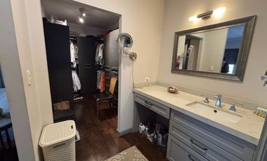 EXCELENTE RESIDENCIA EN VENTA, RECIEN REMODELADA CON ACABADOS MODERNOS CON RECAMARA EN PLANTA BAJA EN ESQUINA