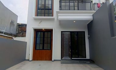 Rumah SHM Bebas Banjir di Jagakarsa 9 menit ke St Lenteng Agung