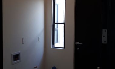 CASA DE RENTA EN UNA PLANTA EN AUREA RESIDENCIAL