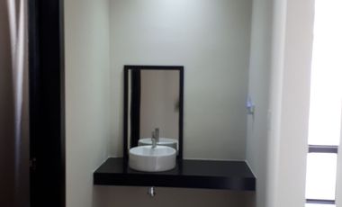 CASA DE RENTA EN UNA PLANTA EN AUREA RESIDENCIAL