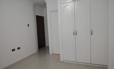 Departamento de alquiler en la Urb. Entre Ríos, Planta Baja, Samborondón.