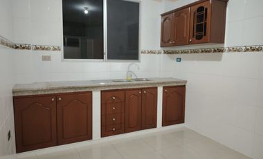 Departamento de alquiler en la Urb. Entre Ríos, Planta Baja, Samborondón.