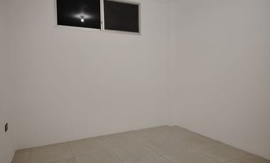 Departamento de alquiler en la Urb. Entre Ríos, Planta Baja, Samborondón.