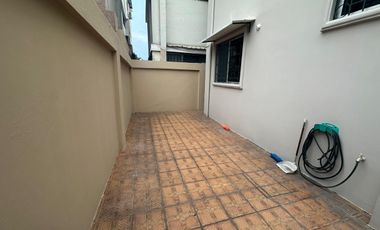 Departamento de alquiler en la Urb. Entre Ríos, Planta Baja, Samborondón.