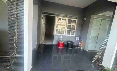 Dikontrakkan rumah siap  huni di Japunan Mertoyudan
Kamar tidur ber AC