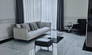 Rumah Mewah di Bukit Gading Villa Kelapa Gading, 4Br, Kolam Renang