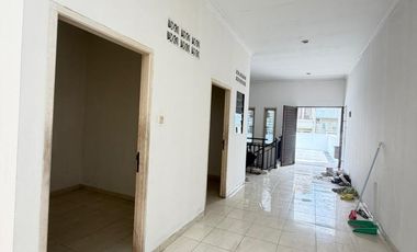 Disewakan Rumah Bisa Jadi Tempat Usaha Jelambar Jaya, Jakarta Barat