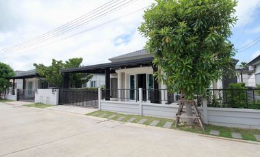 Single Detached House for Sale in APITOWN Rayong, near Suchada Beach and Bangkok Hospital Rayong, only 1.6 km away, Noen Phra, Rayong.