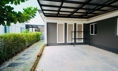 Single Detached House for Sale in APITOWN Rayong, near Suchada Beach and Bangkok Hospital Rayong, only 1.6 km away, Noen Phra, Rayong.
