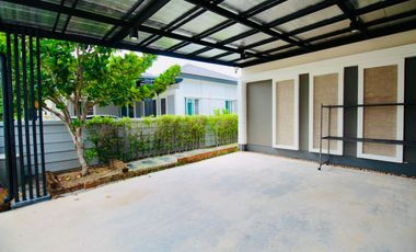 Single Detached House for Sale in APITOWN Rayong, near Suchada Beach and Bangkok Hospital Rayong, only 1.6 km away, Noen Phra, Rayong.