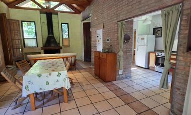 Casa en Venta - Villa California, 2 Dorm, 2 Baños, Cocina, Living, Galeria!