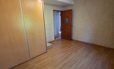 Casa en Venta - Villa California, 2 Dorm, 2 Baños, Cocina, Living, Galeria!