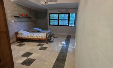 Casa en Venta - Villa California, 2 Dorm, 2 Baños, Cocina, Living, Galeria!