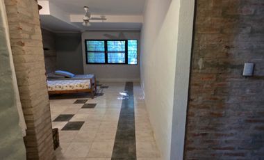 Casa en Venta - Villa California, 2 Dorm, 2 Baños, Cocina, Living, Galeria!
