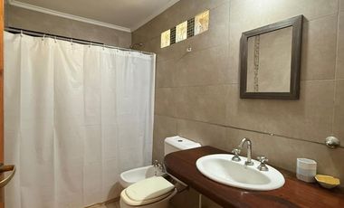 Casa en Venta - Villa California, 2 Dorm, 2 Baños, Cocina, Living, Galeria!