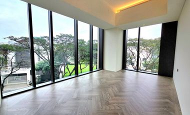 Disewakan Apartment Adriya Pik, Luas 550M2, Semi Furnished