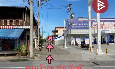 ขายอพาร์ทเม้นท์ 3 ชั้น ถ.สันติสุข 2 ใจกลางเมืองชุมแพ ขอนแก่น
