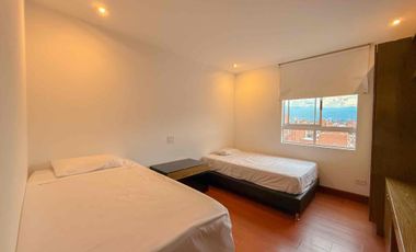 ARRIENDO PENTHOUSE AMOBLADO  EN LAURLES