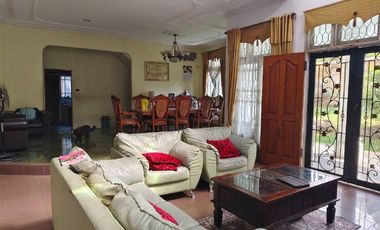 RUMAH BULATAN 2LT MURAH, SIAP HUNI LOKASI PUSAT KOTA JL. CEMARA / GOBAH PEKANBARU