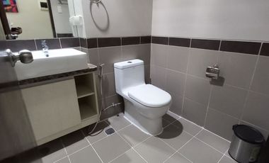 1 BR CONDO UNIT FOR SALE AT ADMIRAL BAYSUITES, ROXAS BLVD., MALATE MANILA, METRO MANILA
