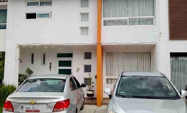 casa en renta fuentes de San José Toluca