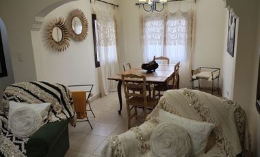 ALQUILER DE CASA CON OPCION A VENTA BARRIO TRES CERRITOS, CALLE LOS FRESNOS 136, ENTRE LOS TARCOS Y LOS GUYA. SALTACANES.