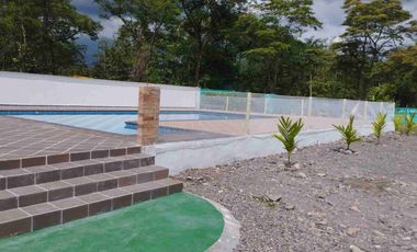 SE VENDE EXCLUSIVO CLUB CAMPESTRE EN CUMARAL – META