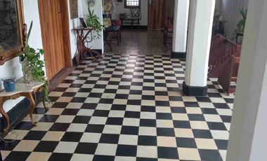 VENDO HERMOSA CASA  EN EL BARRIO PRADO CON AREA DE 620MTS EXCELENTE UBICACION.