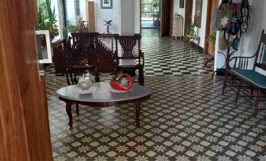 VENDO HERMOSA CASA  EN EL BARRIO PRADO CON AREA DE 620MTS EXCELENTE UBICACION.