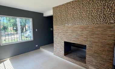 ALQUILO Casa de 4 Dormitorios con Pileta en Housing – Villa Rivera Indarte