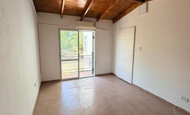 ALQUILO Casa de 4 Dormitorios con Pileta en Housing – Villa Rivera Indarte